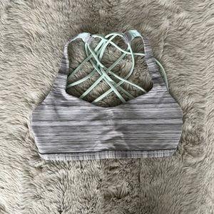 Crossback Lululemon bra